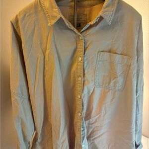 American Eagle Oversize Casual Button Down Shirt (S)
